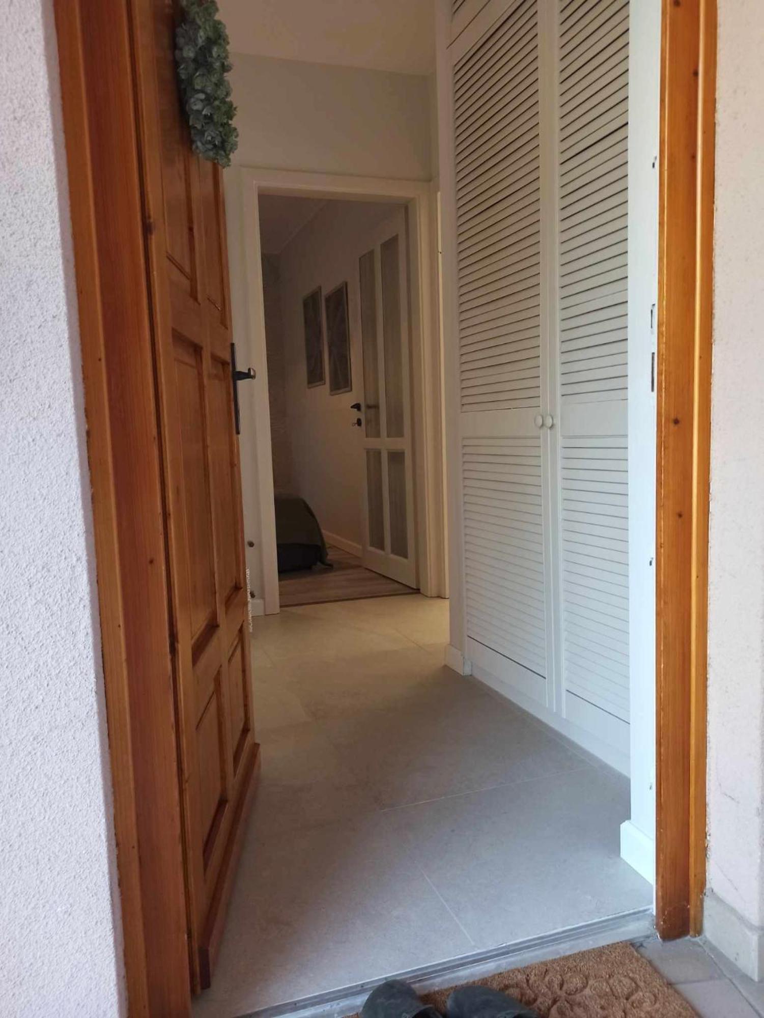 Selyemakacapartman Balatonlelle Exterior photo